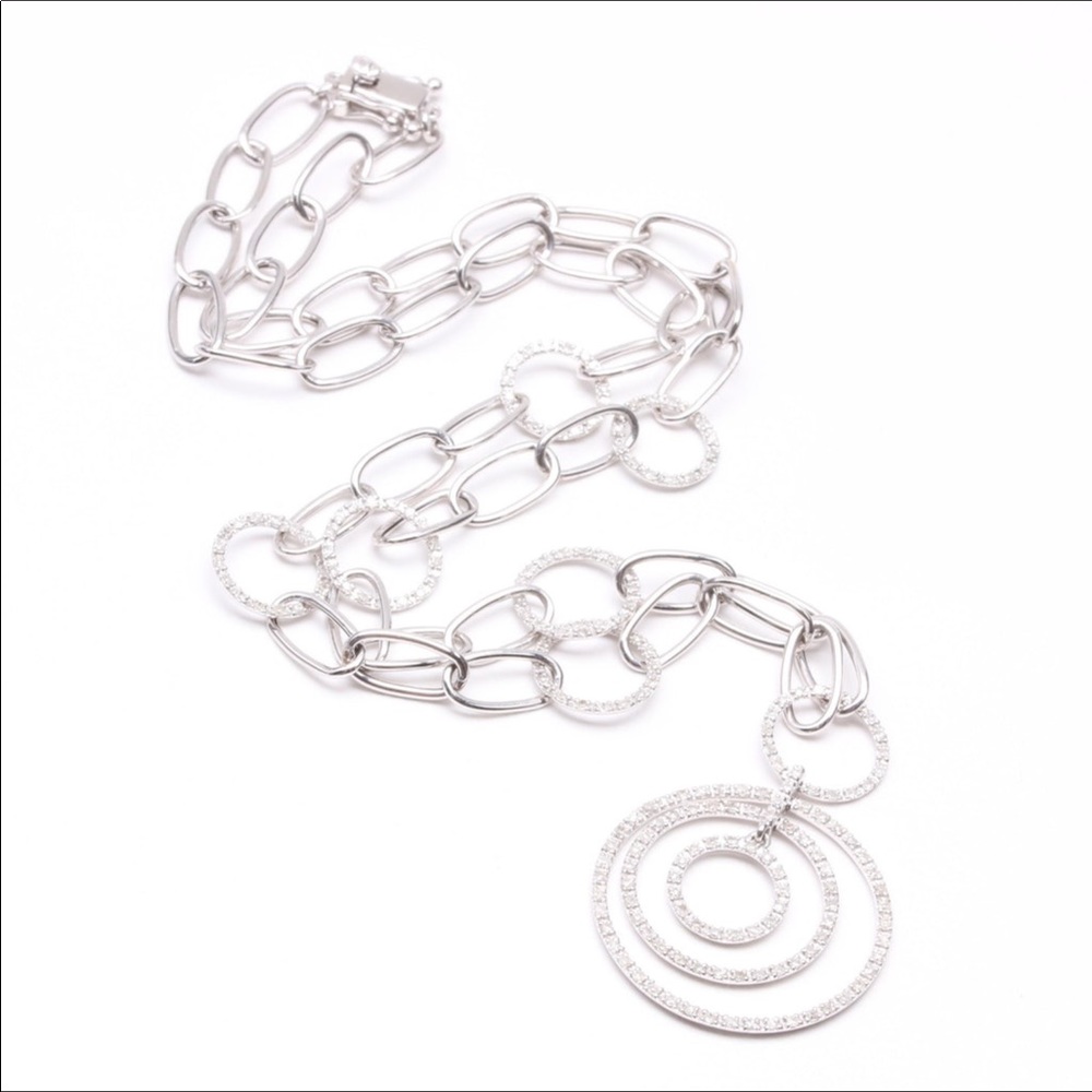 A 14k white gold 1.04 ctw diamond circles necklace